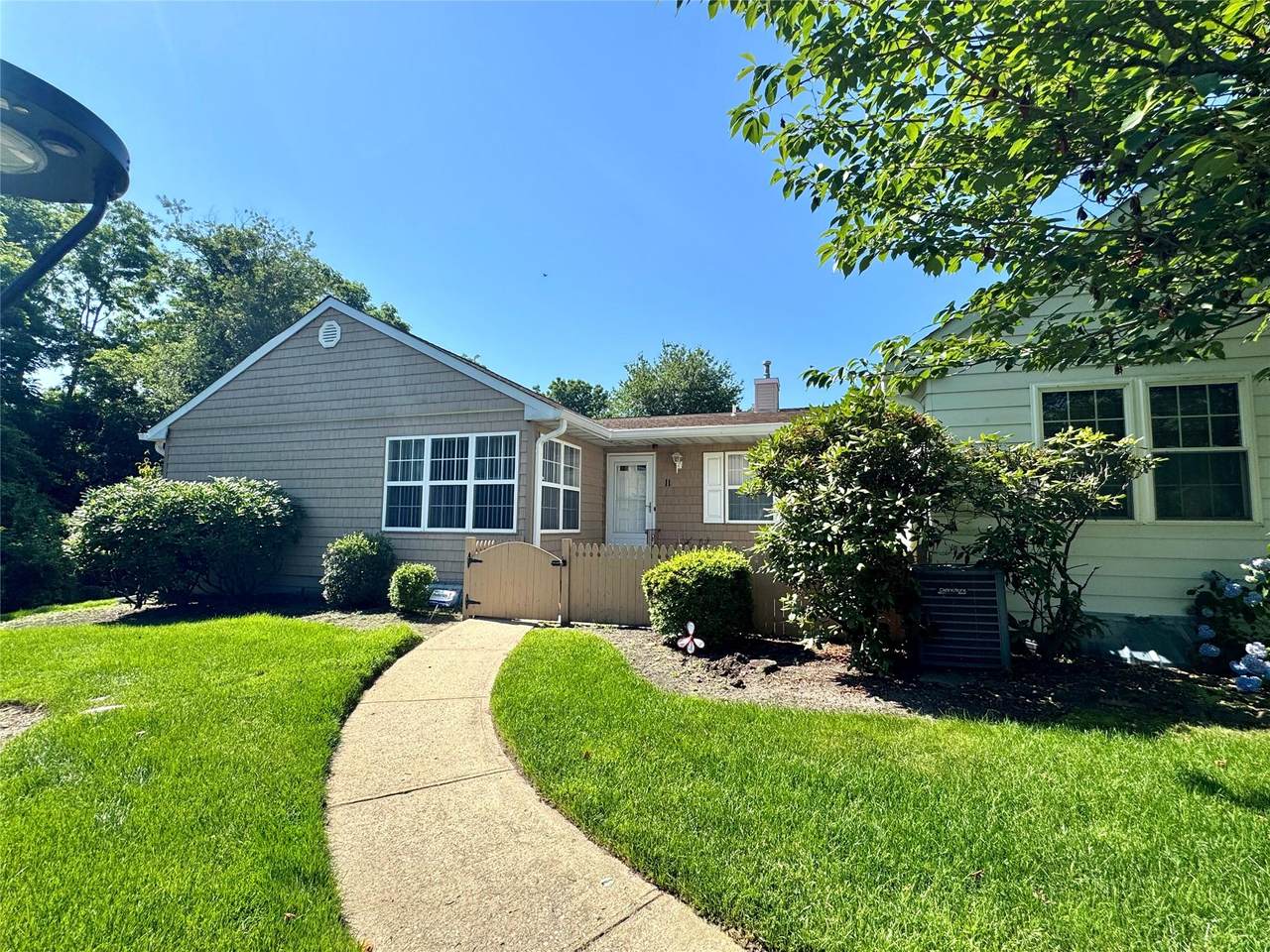 11 Theodore Drive - Photo 1