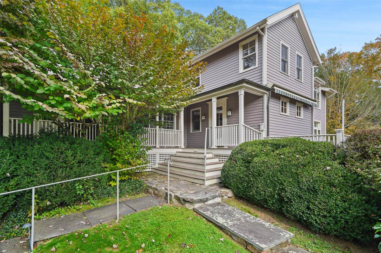 27 Dingle Ridge Road - Photo 1