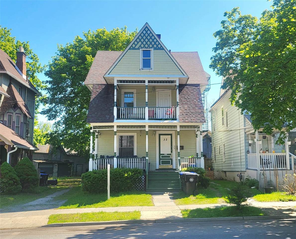 32 Hooker Avenue - Photo 1