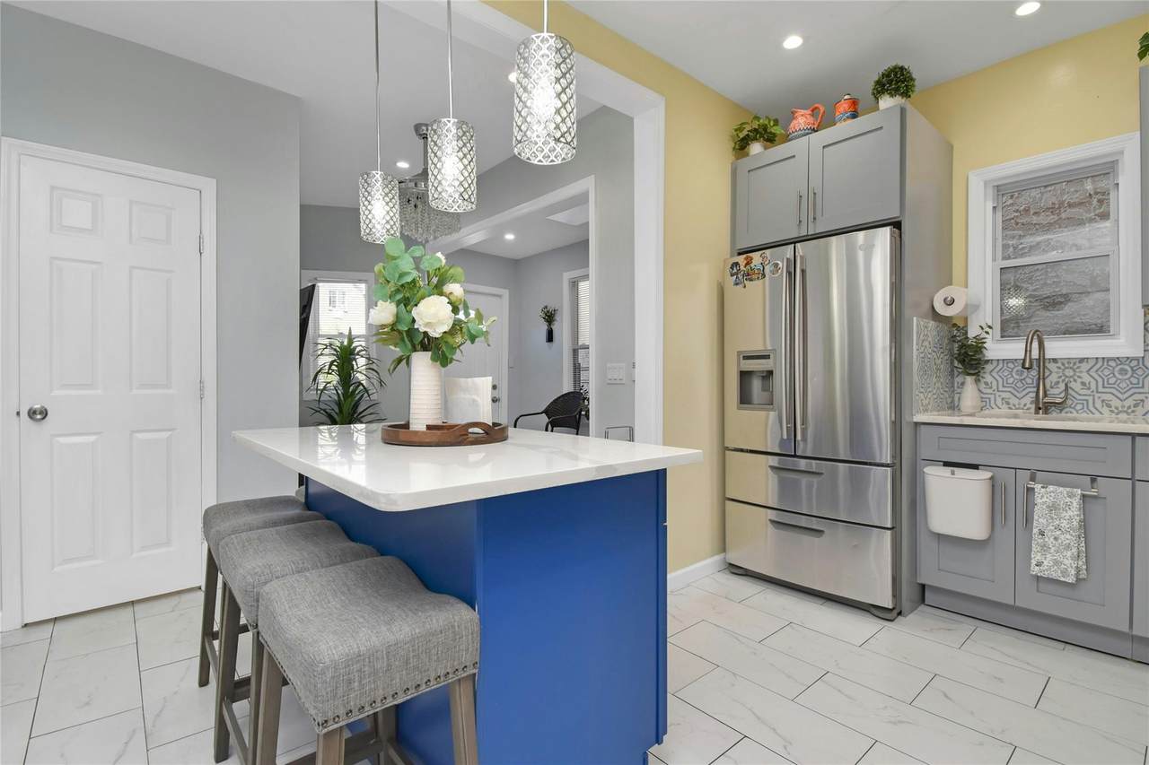 1531 Hone Avenue - Photo 1