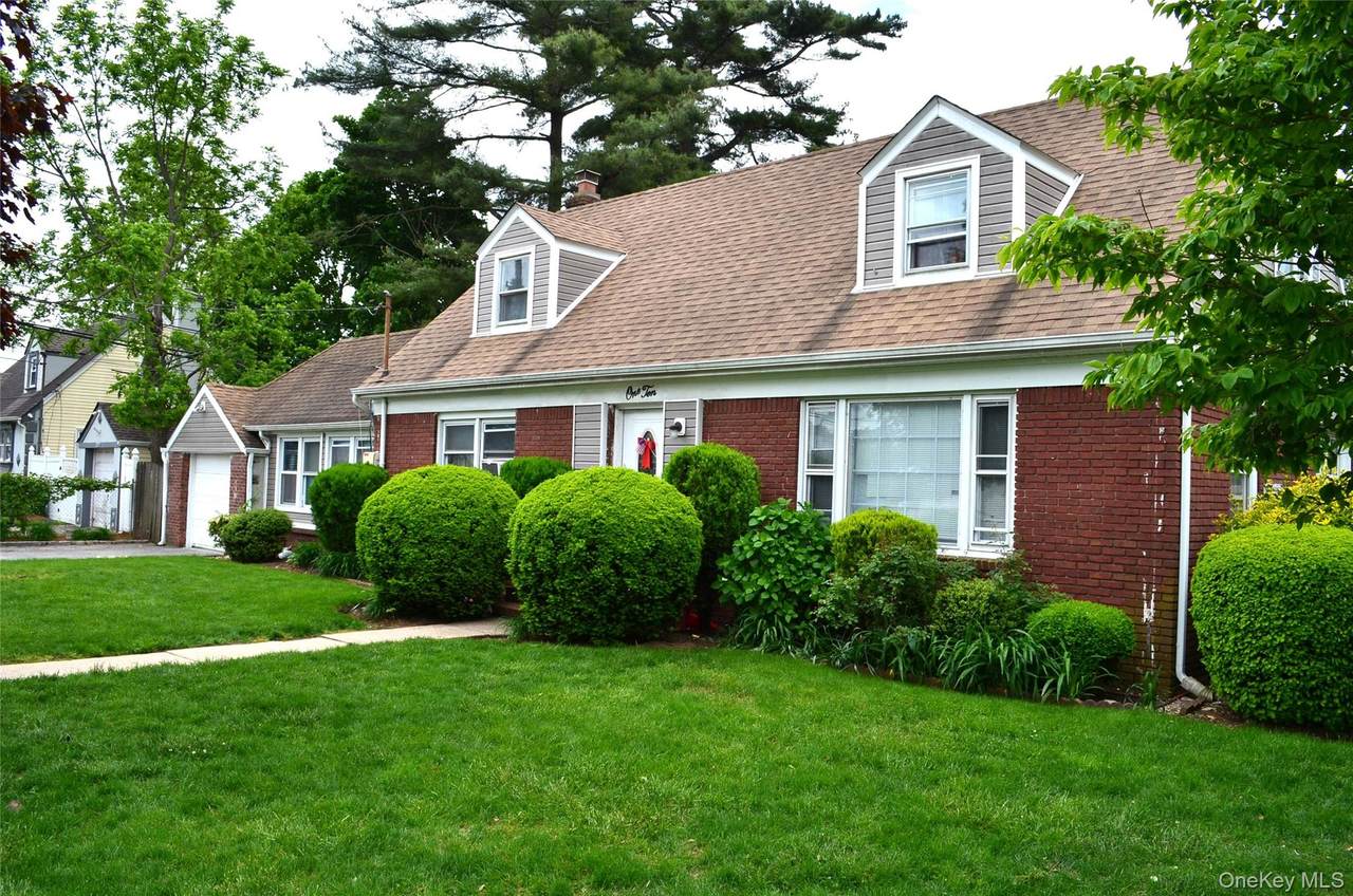 110 Powell Place - Photo 1