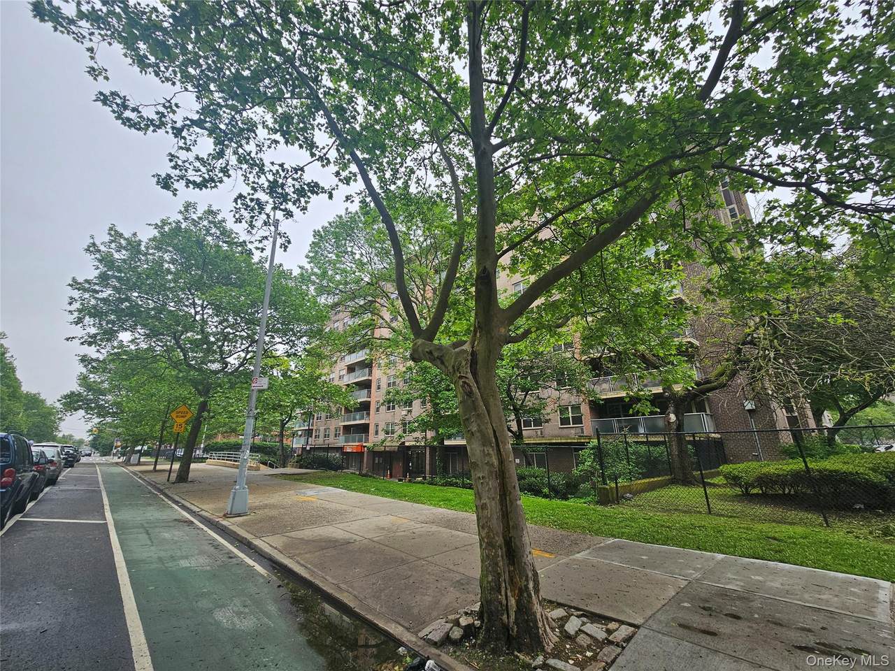 240 Cozine Avenue - Photo 1