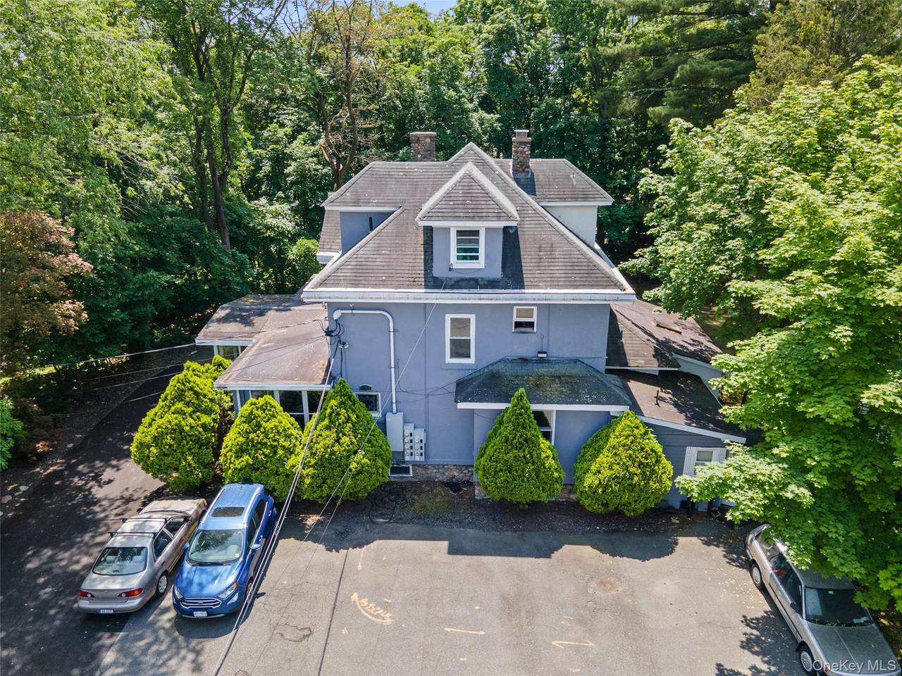 247-249 Middletown Road - Photo 1