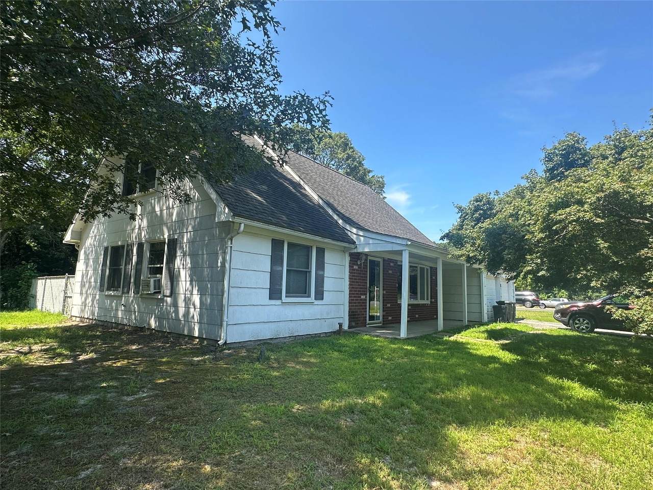 2 Hamilton Court - Photo 1