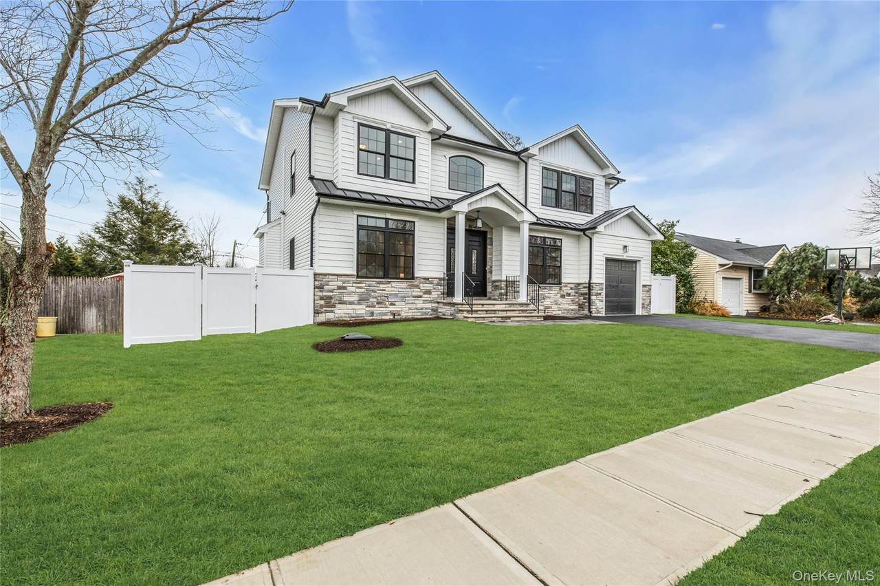 7 Sheridan Street - Photo 1