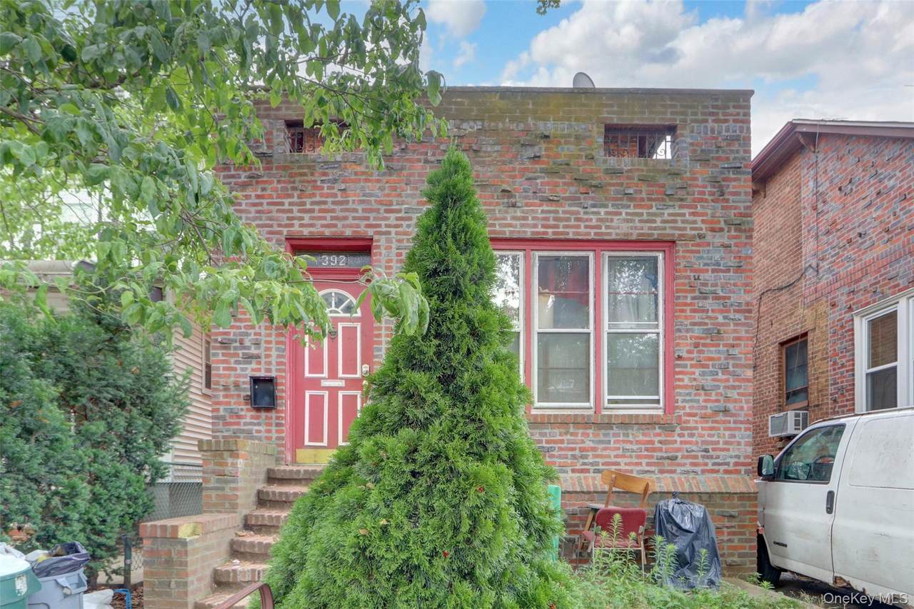 392 7th Street - Photo 1