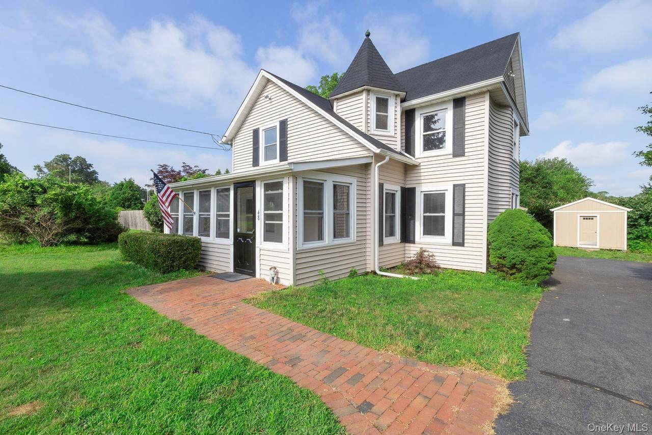 48 Senix Avenue - Photo 1