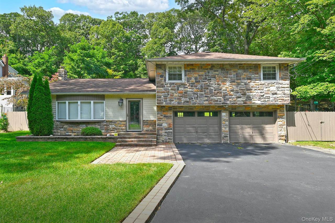 150 Hallock Landing Road - Photo 1