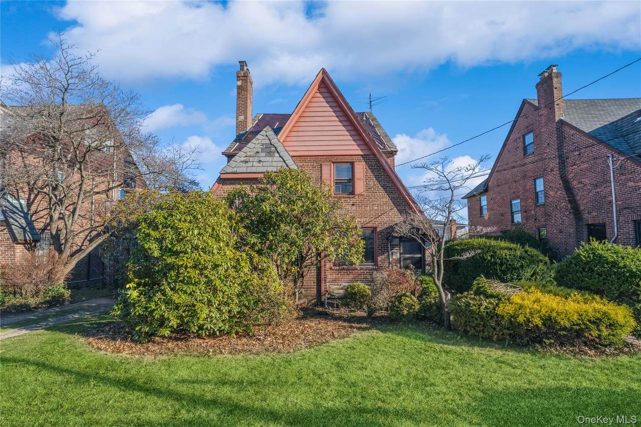 192 Brixton Road - Photo 1