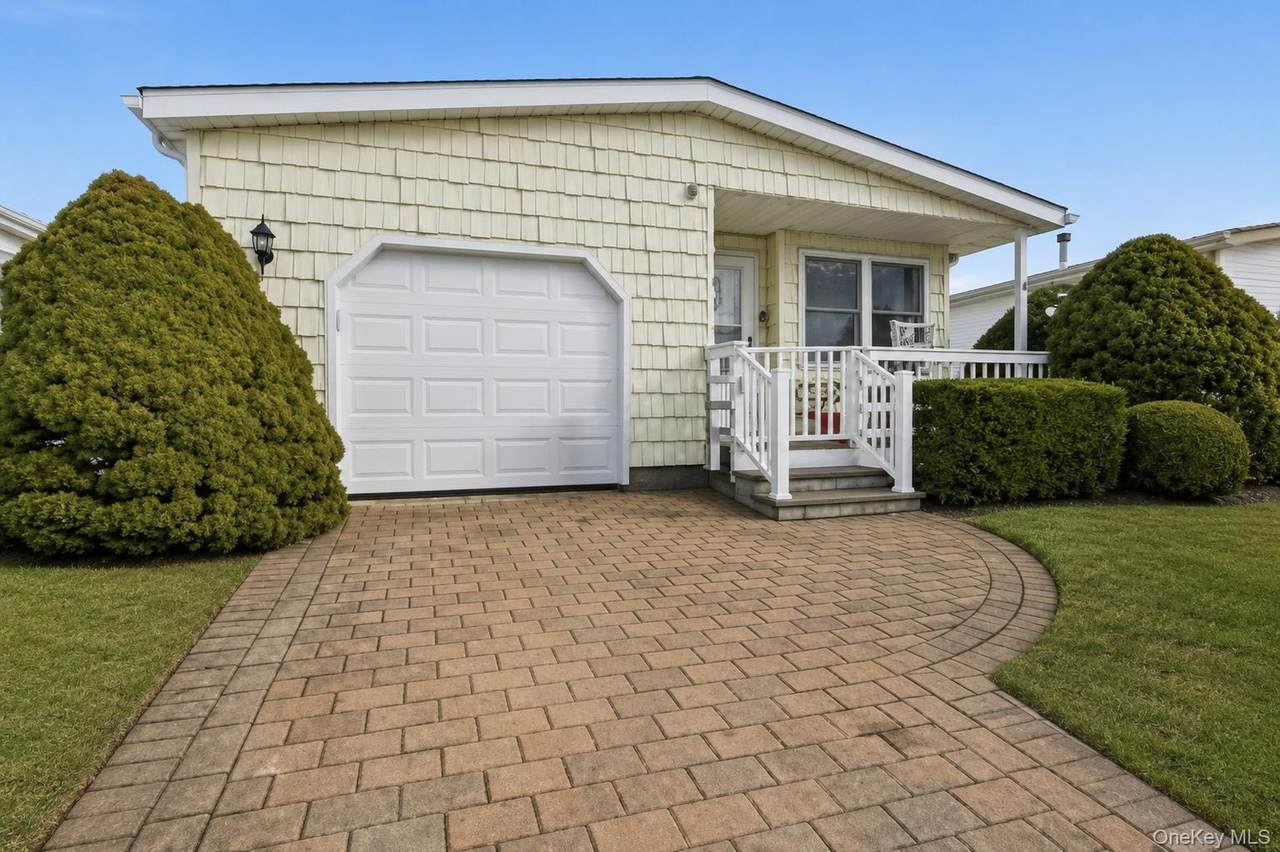 54 Dogwood Lane - Photo 1