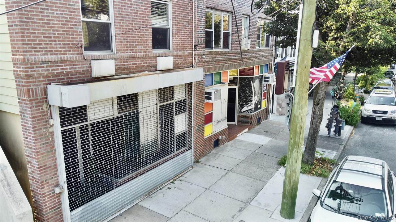 267 / 269 City Island Avenue - Photo 1