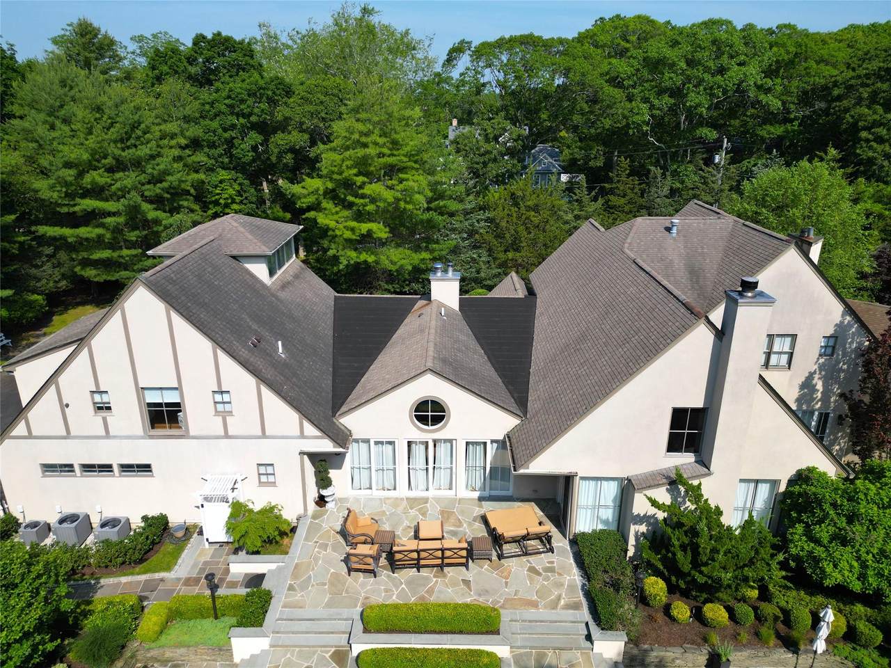 10 Cedar Lane - Photo 1