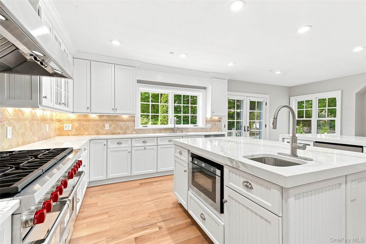 38 Lincoln Avenue - Photo 1