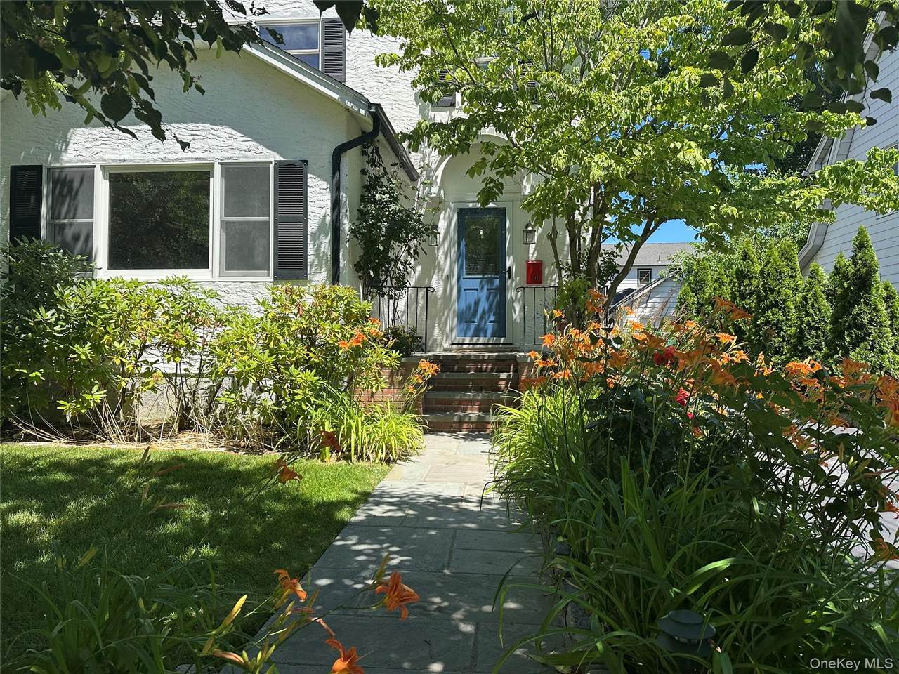17 Cypress Avenue - Photo 1