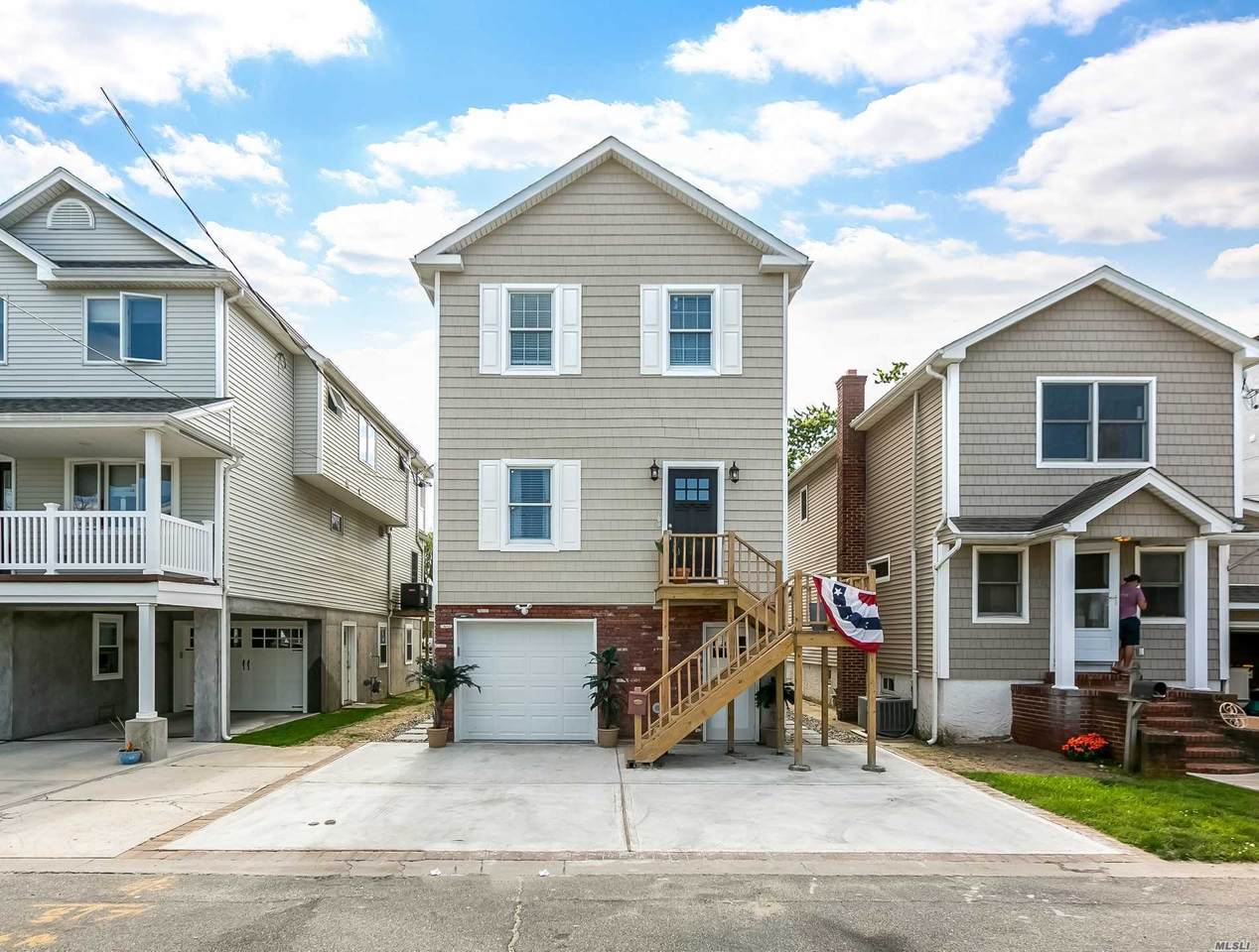 145 West Boulevard - Photo 1