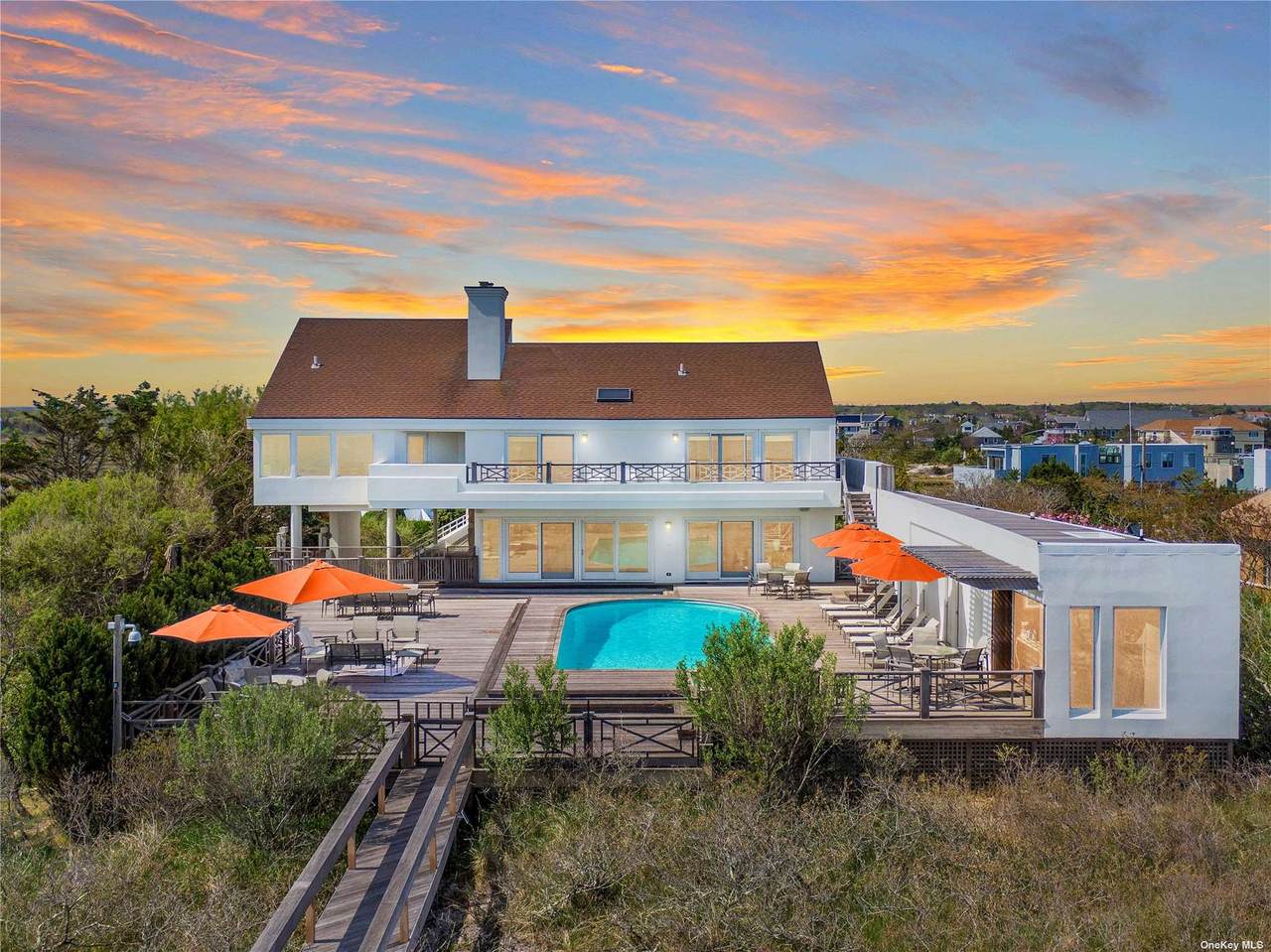 113 Dune Road - Photo 1