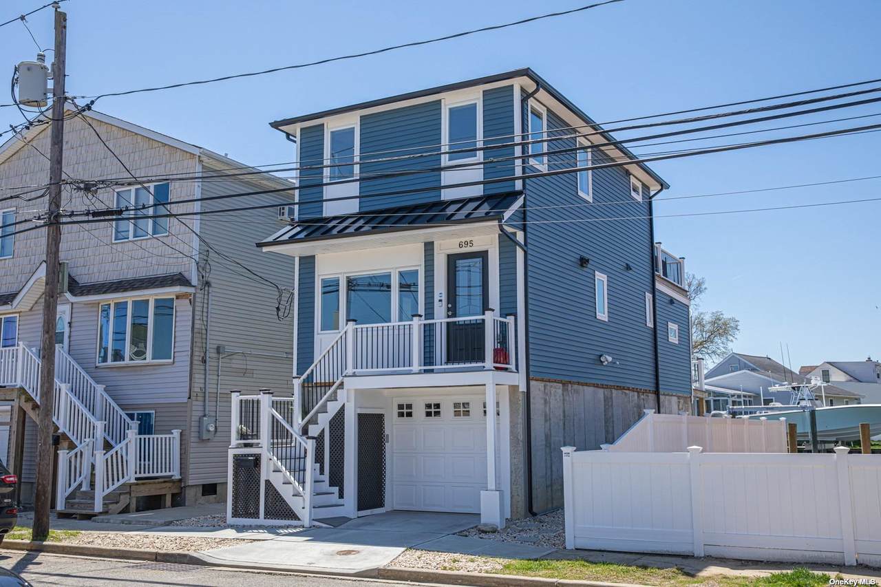 695 9th Street - Photo 1