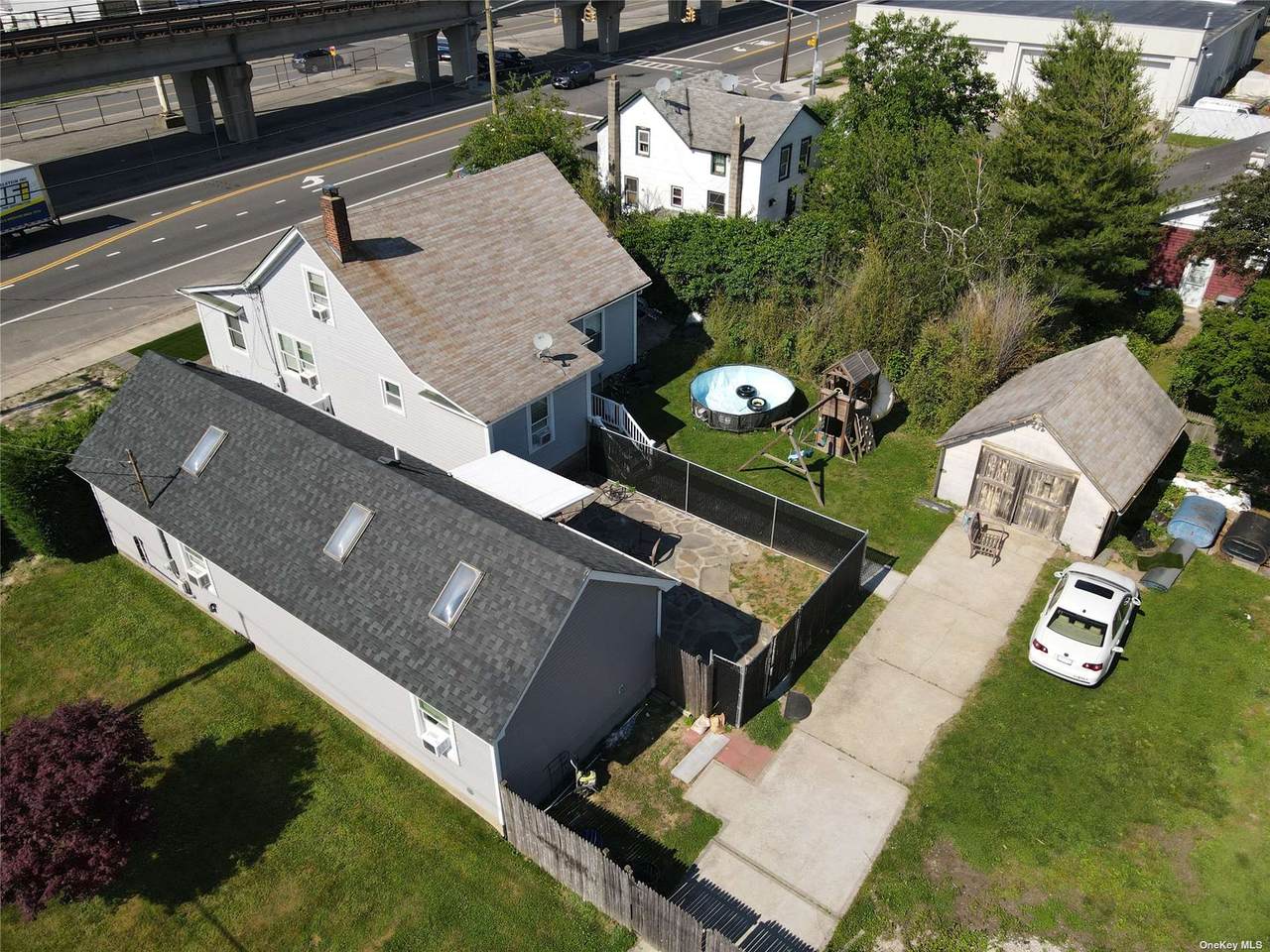261 Hoffman Avenue - Photo 1