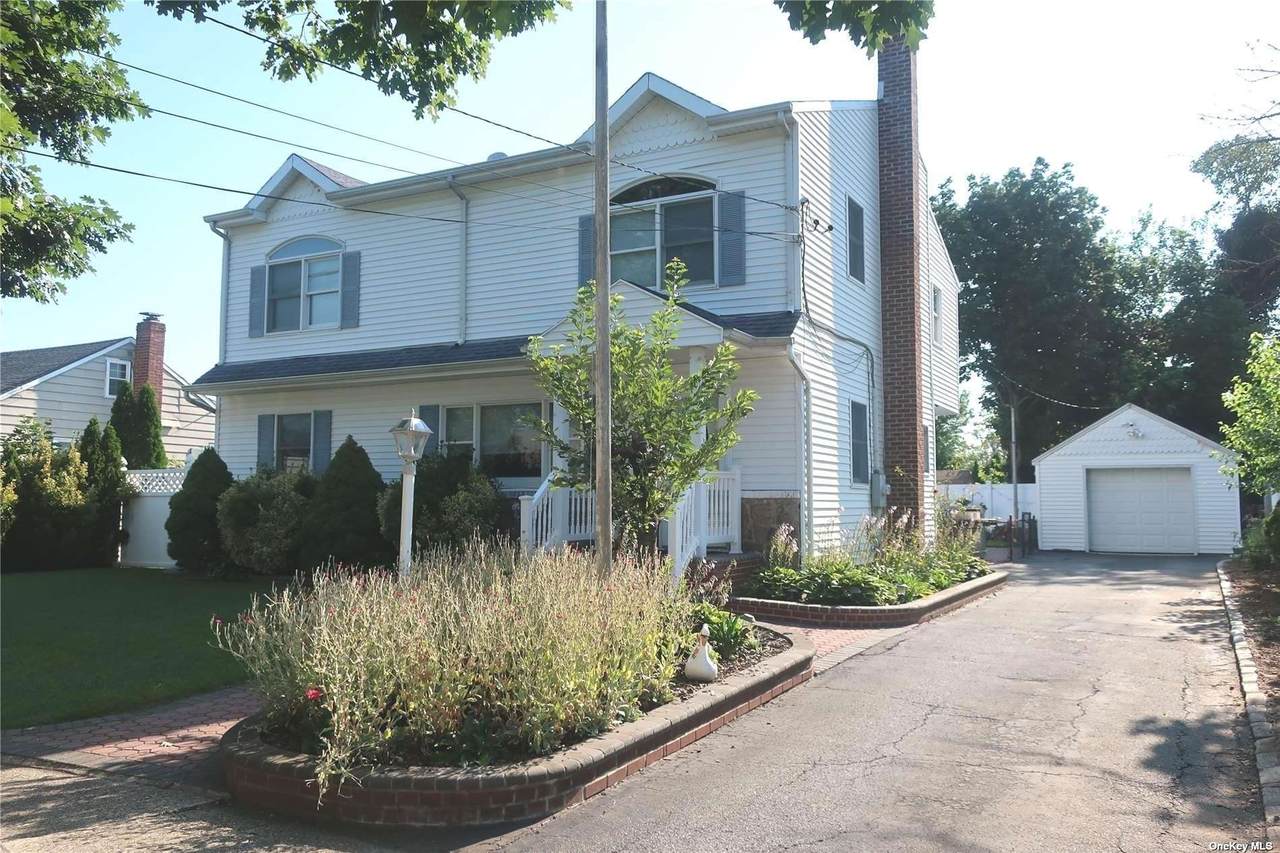 6 Gardner Avenue - Photo 1