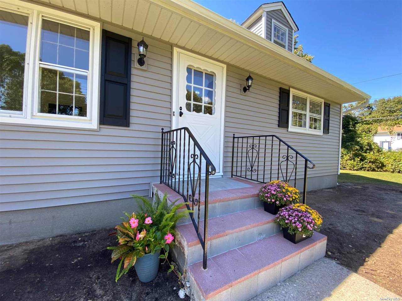 44 Pine Tree Drive - Photo 1