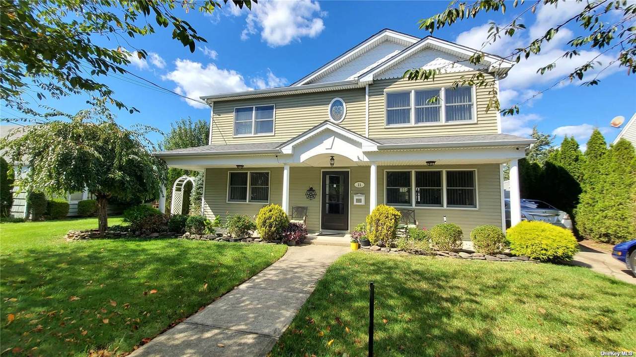 11 Violet Avenue - Photo 1