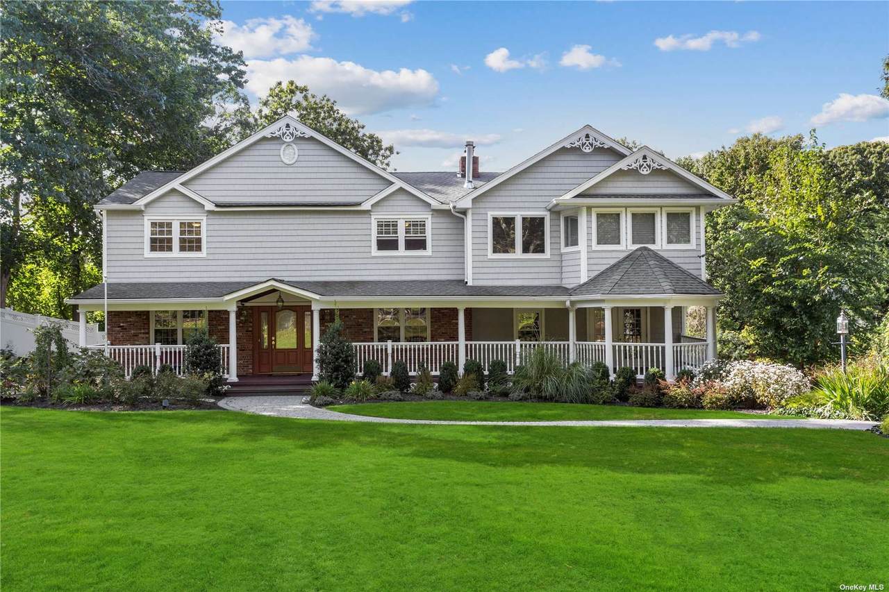 12 Crestwood Drive - Photo 1
