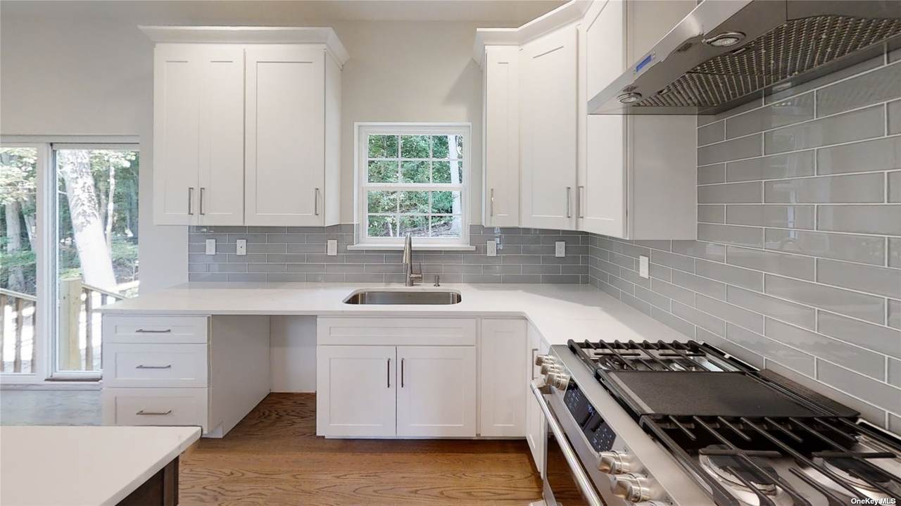 136 Hallock Landing Road - Photo 1