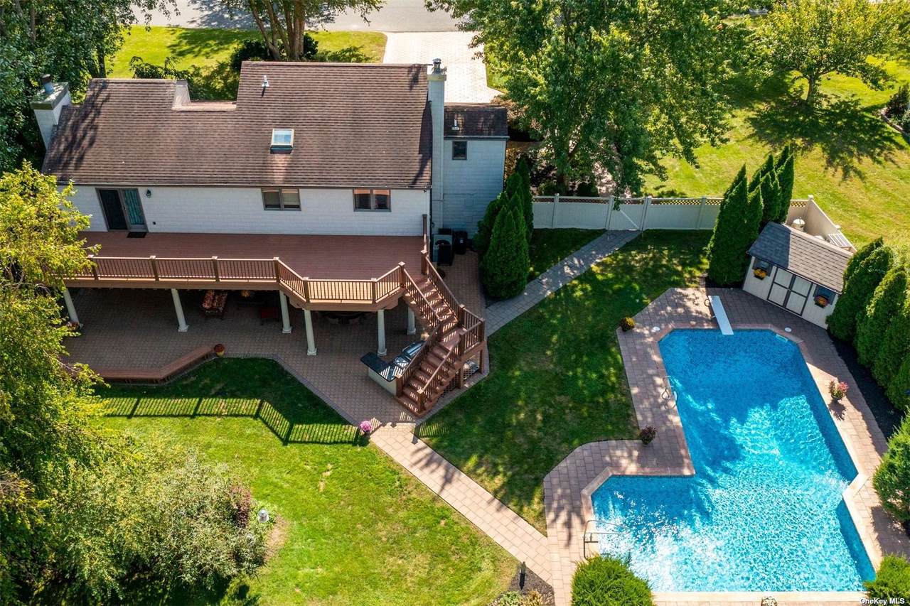 70 Southfield Road - Photo 1