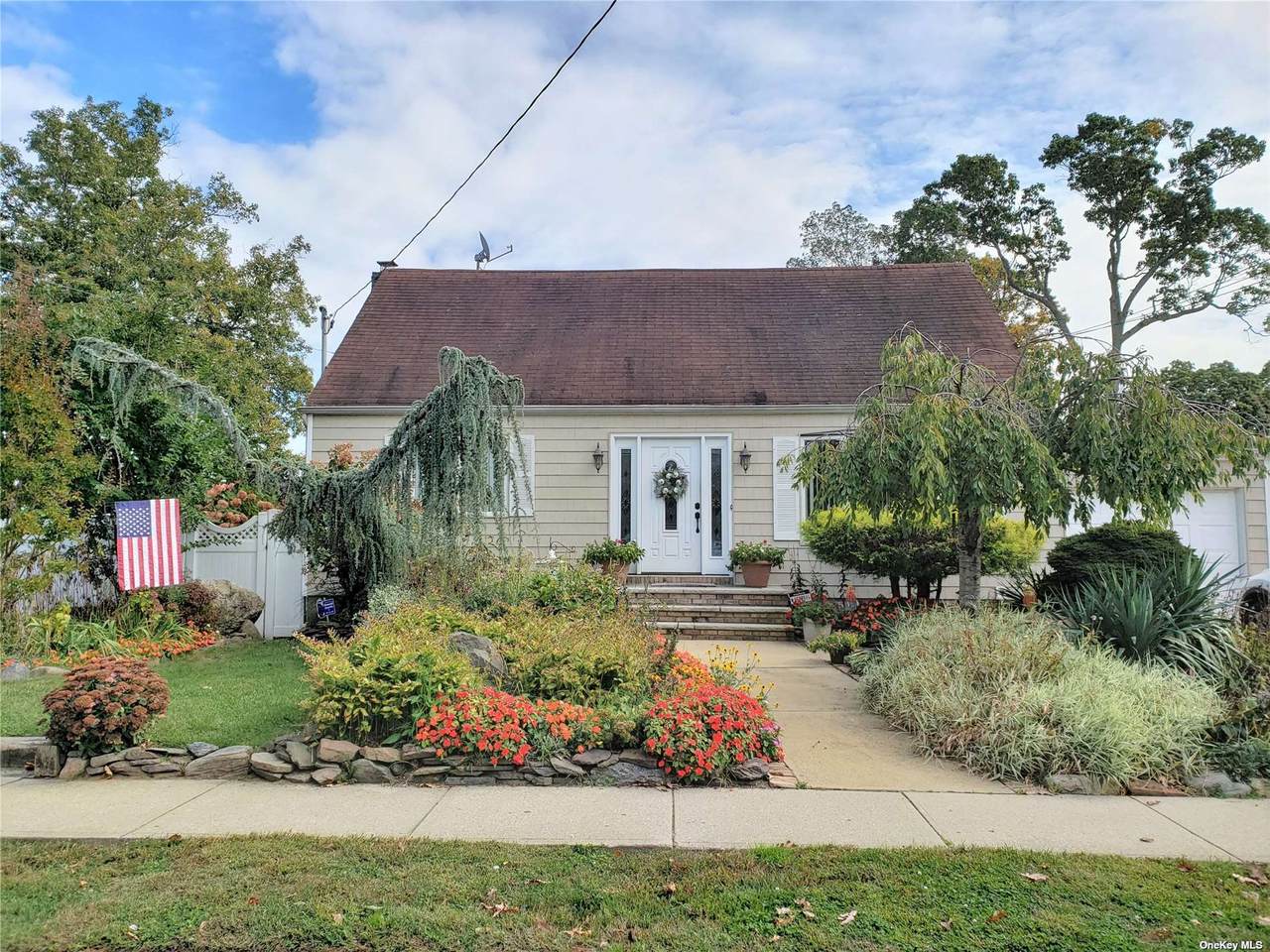 161 Cartwright Boulevard - Photo 1