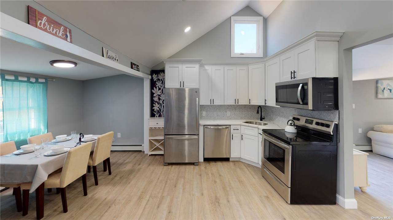 59 Adirondack Drive - Photo 1