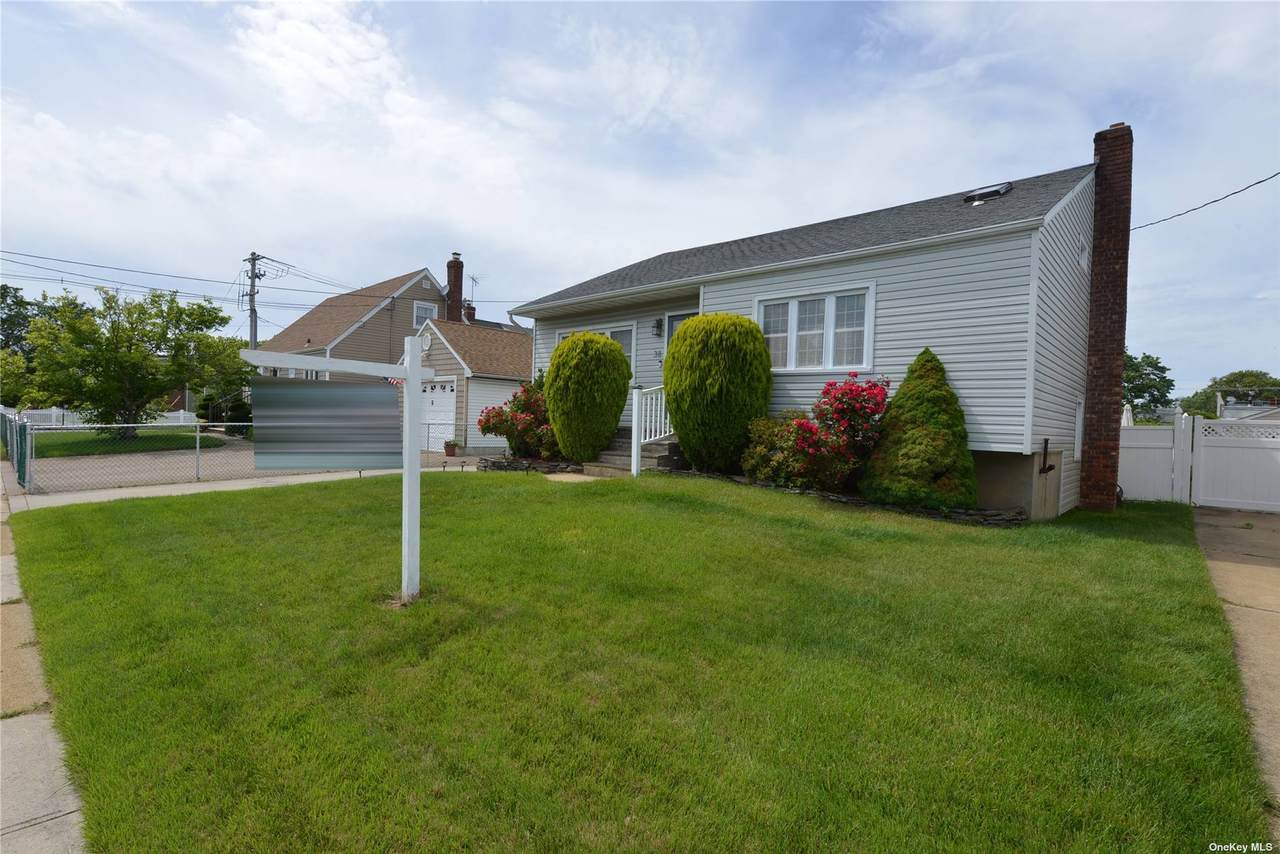 38 Ray Street - Photo 1