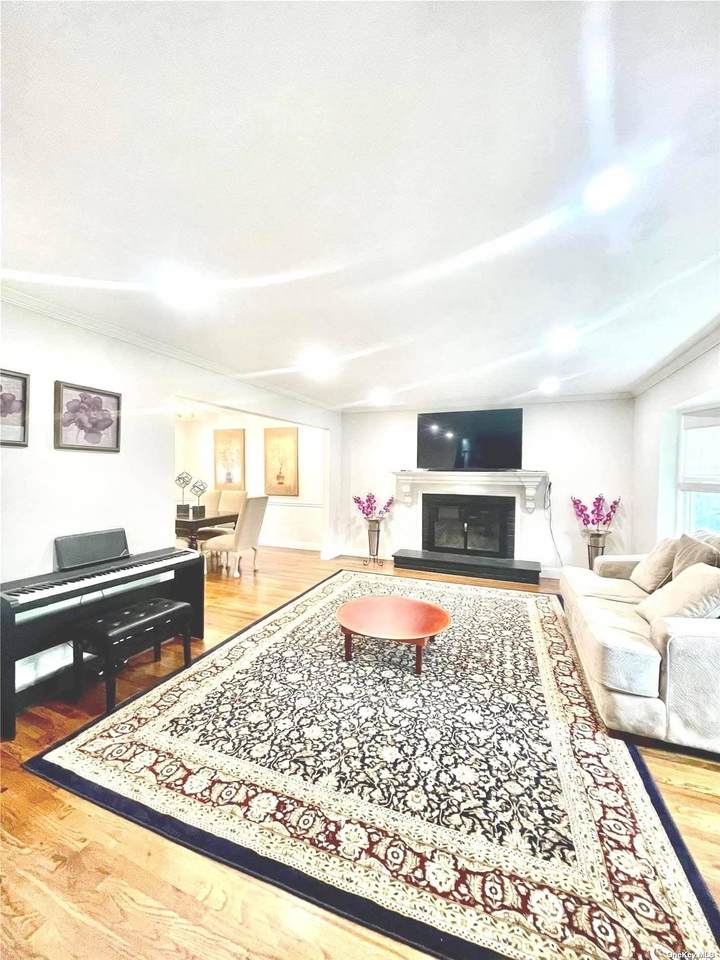 51 Stuart Drive - Photo 1