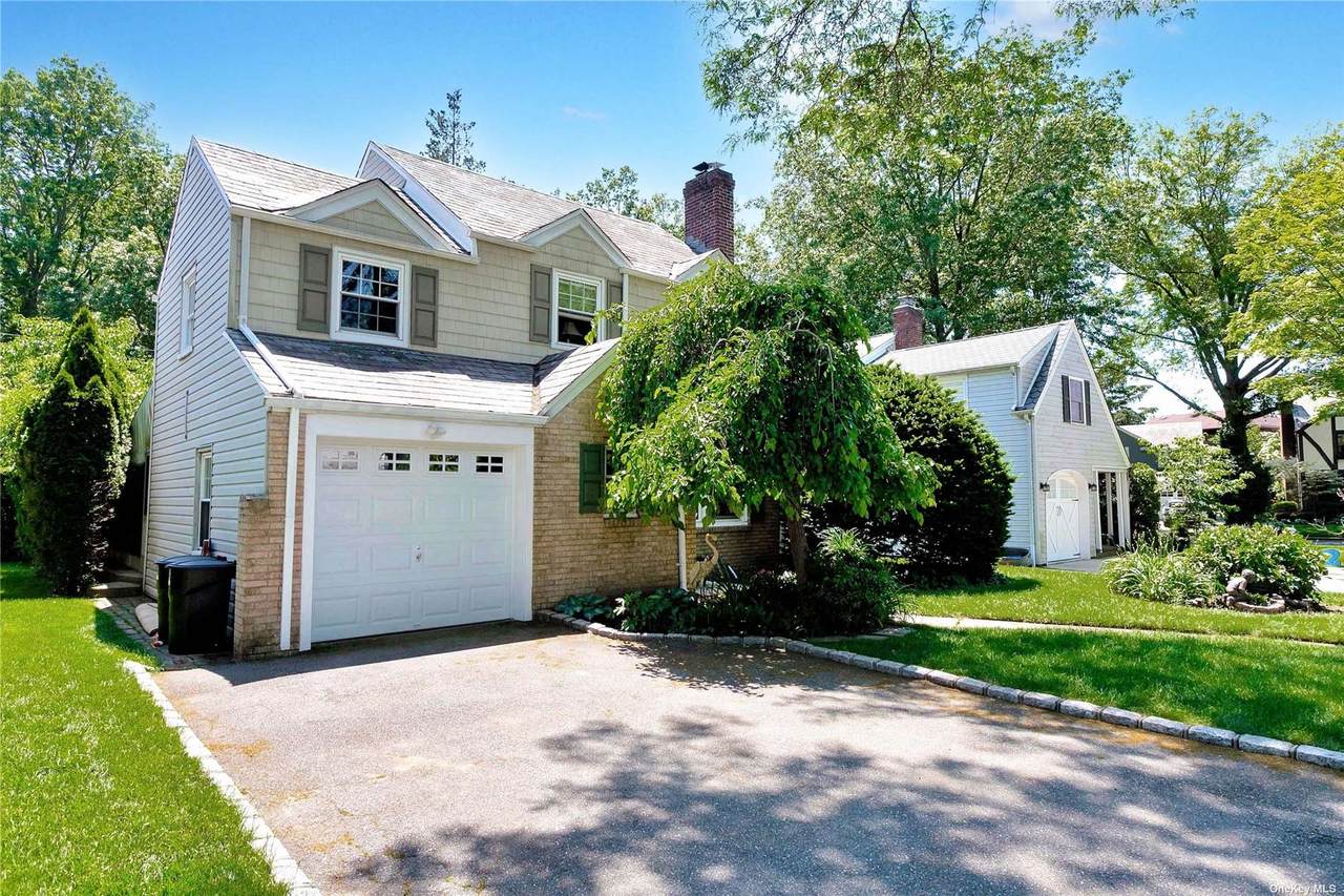 148 Beverly Avenue - Photo 1