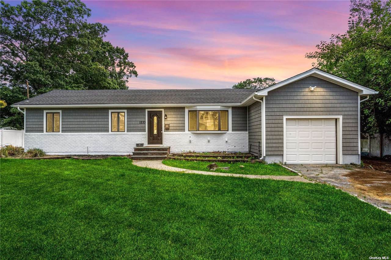 1233 6th Street - Photo 1