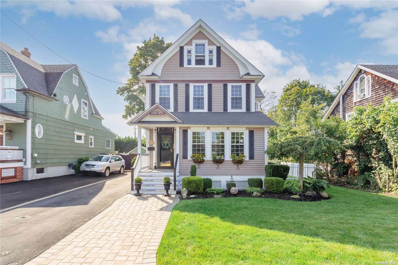 26 Howard Street - Photo 1