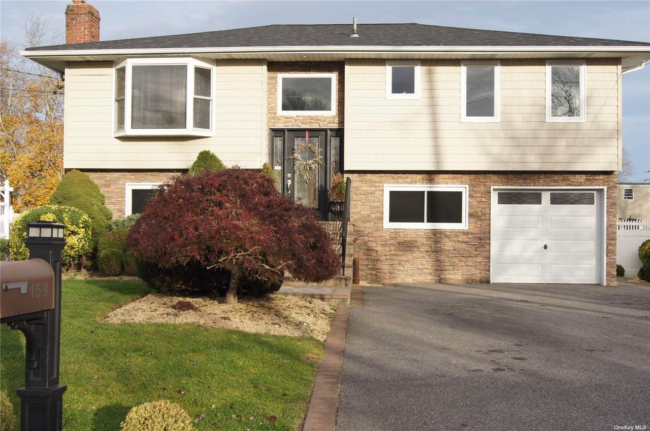 159 Connetquot Road - Photo 1