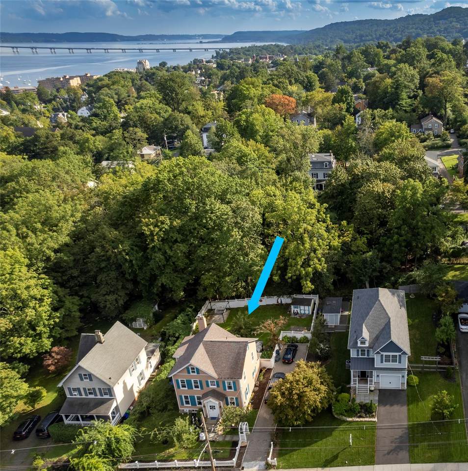 119 Castle Heights Avenue - Photo 1