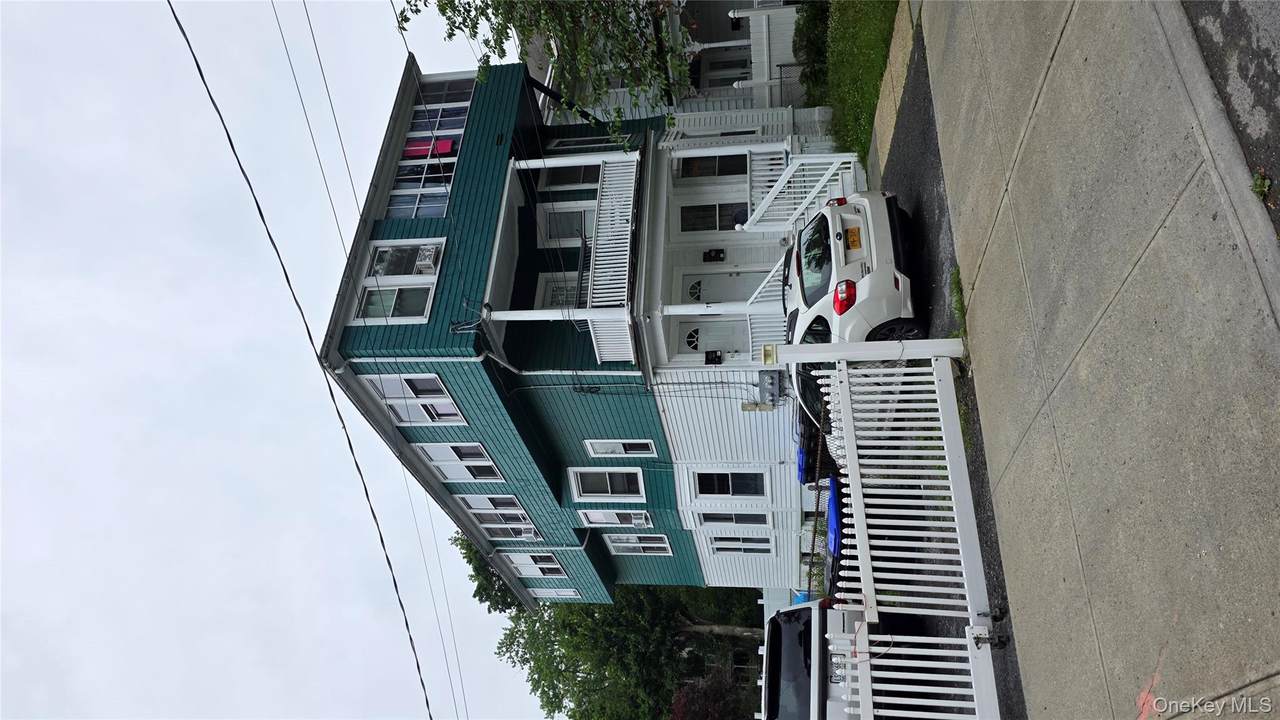 77 Carroll Street - Photo 1