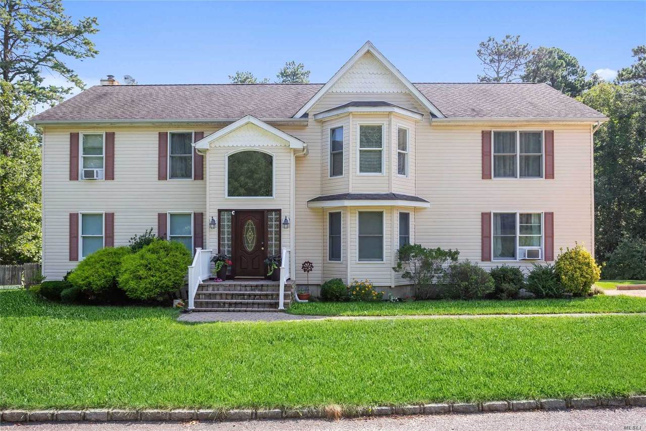 11 Grand Avenue - Photo 1
