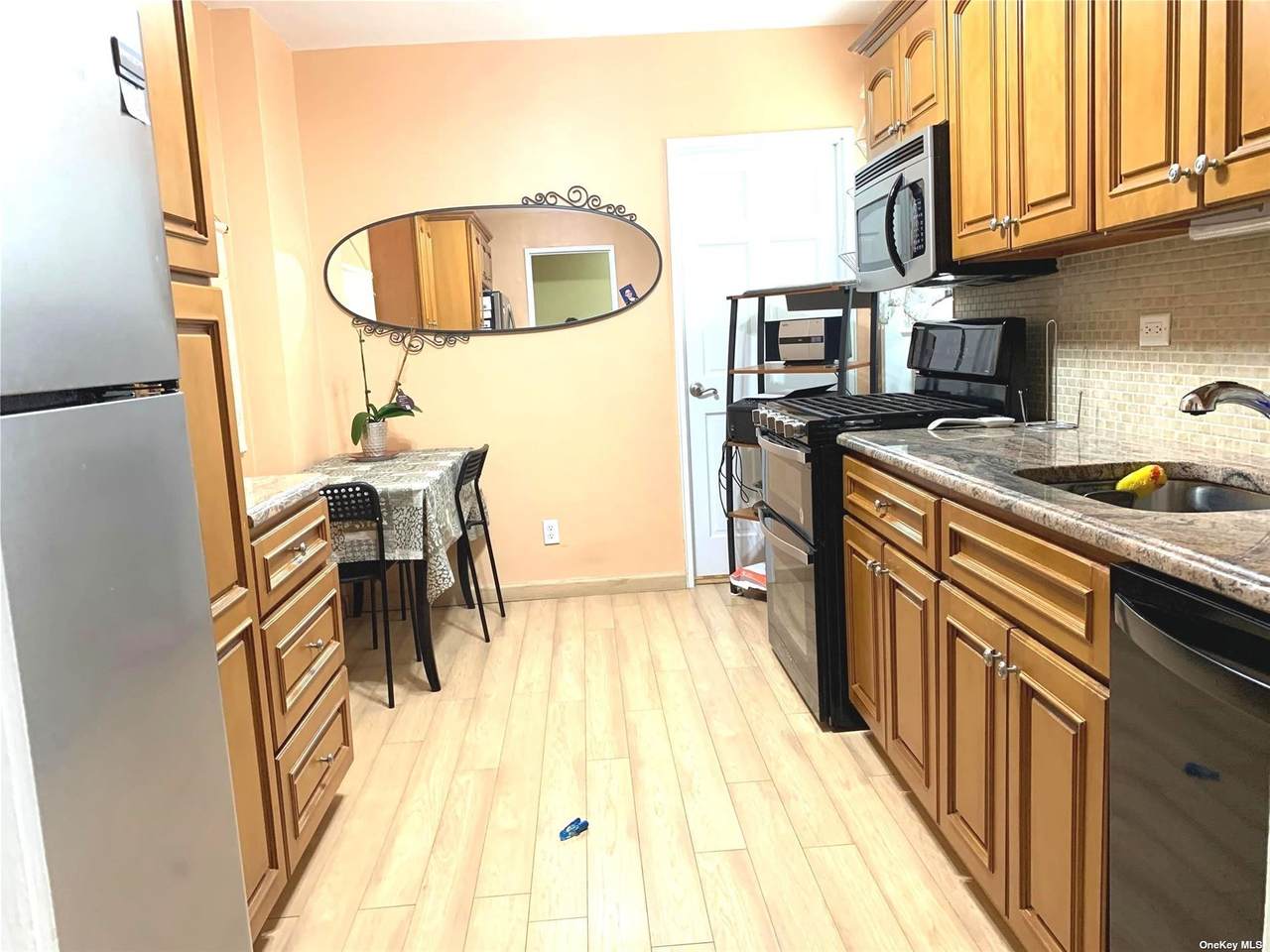 23-55 Bell Boulevard - Photo 1