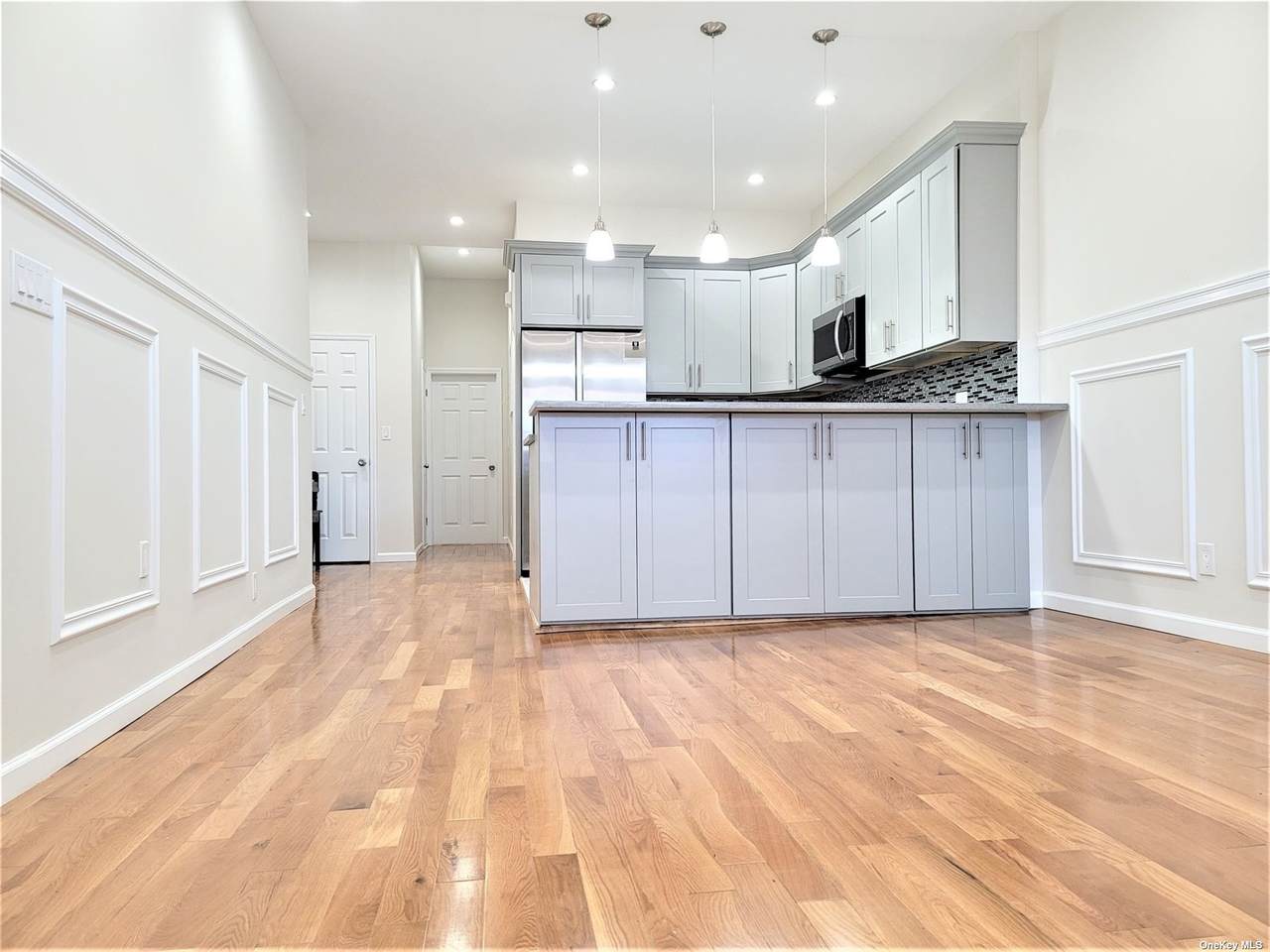 142-45 Rockaway Boulevard - Photo 1