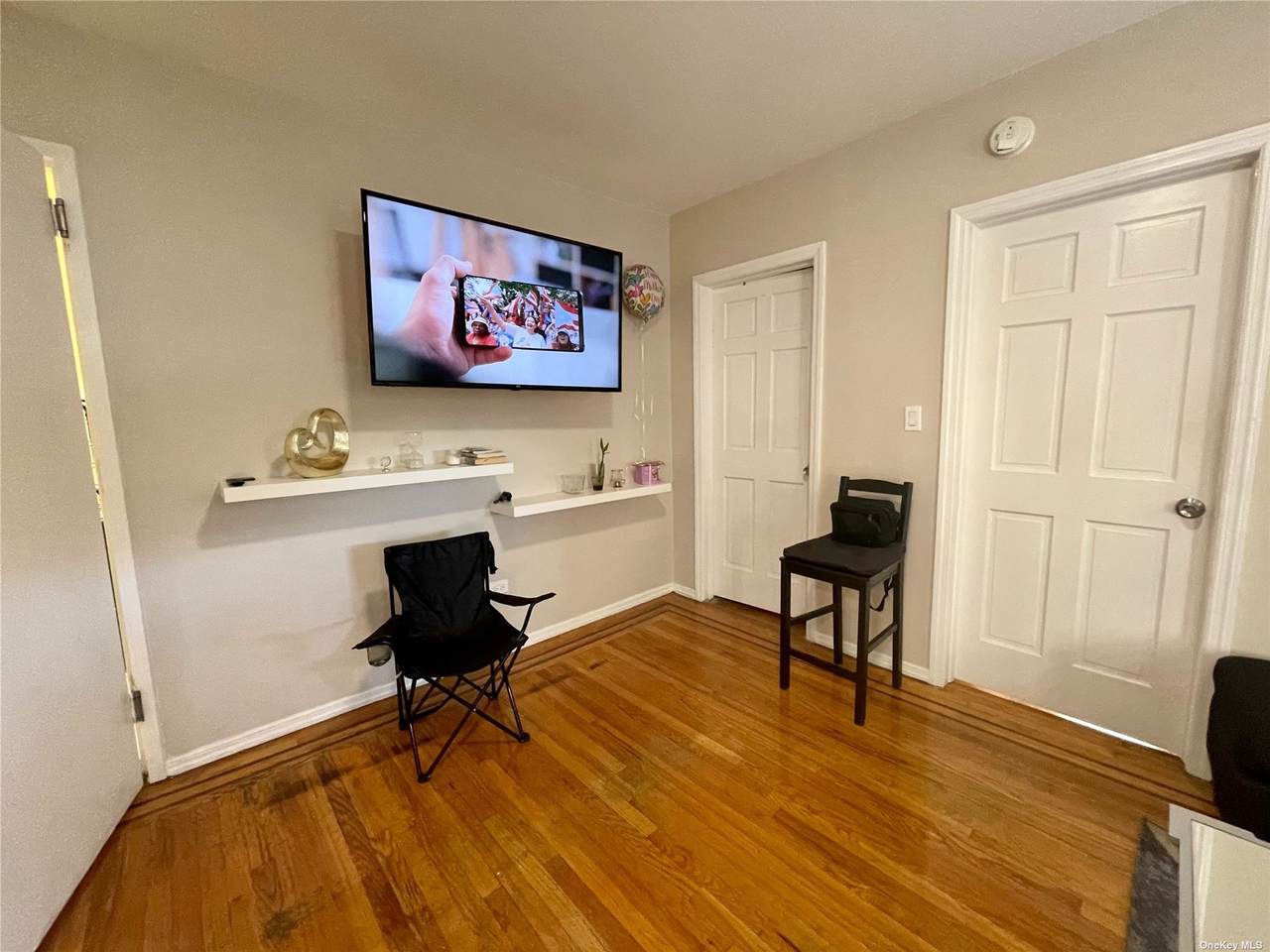 32-15 110 Street - Photo 1