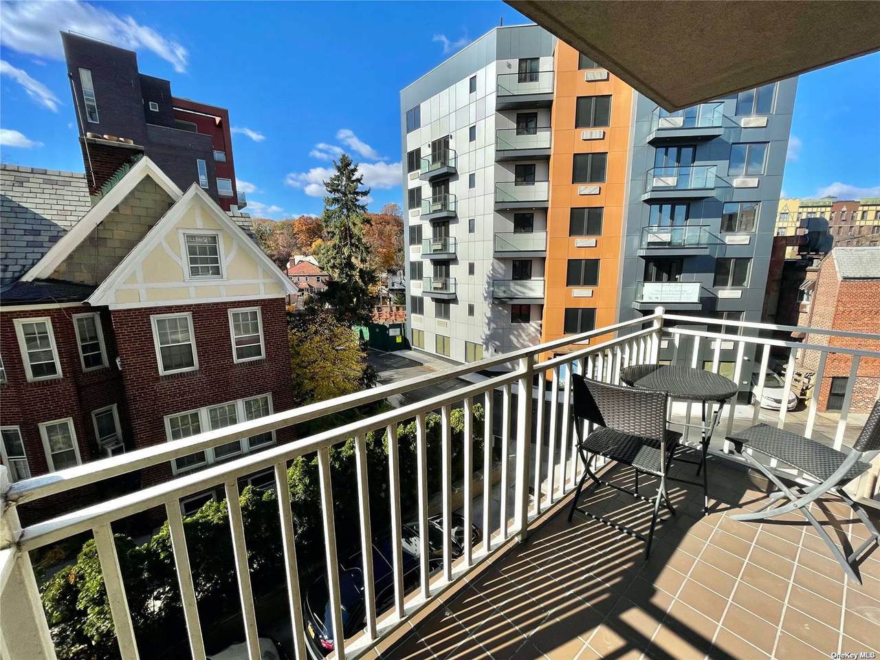 116-24 Grosvenor Lane - Photo 1