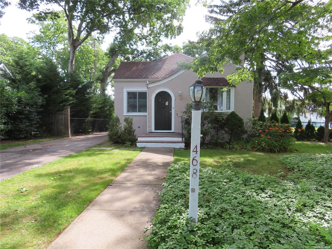 468 Peters Boulevard - Photo 1