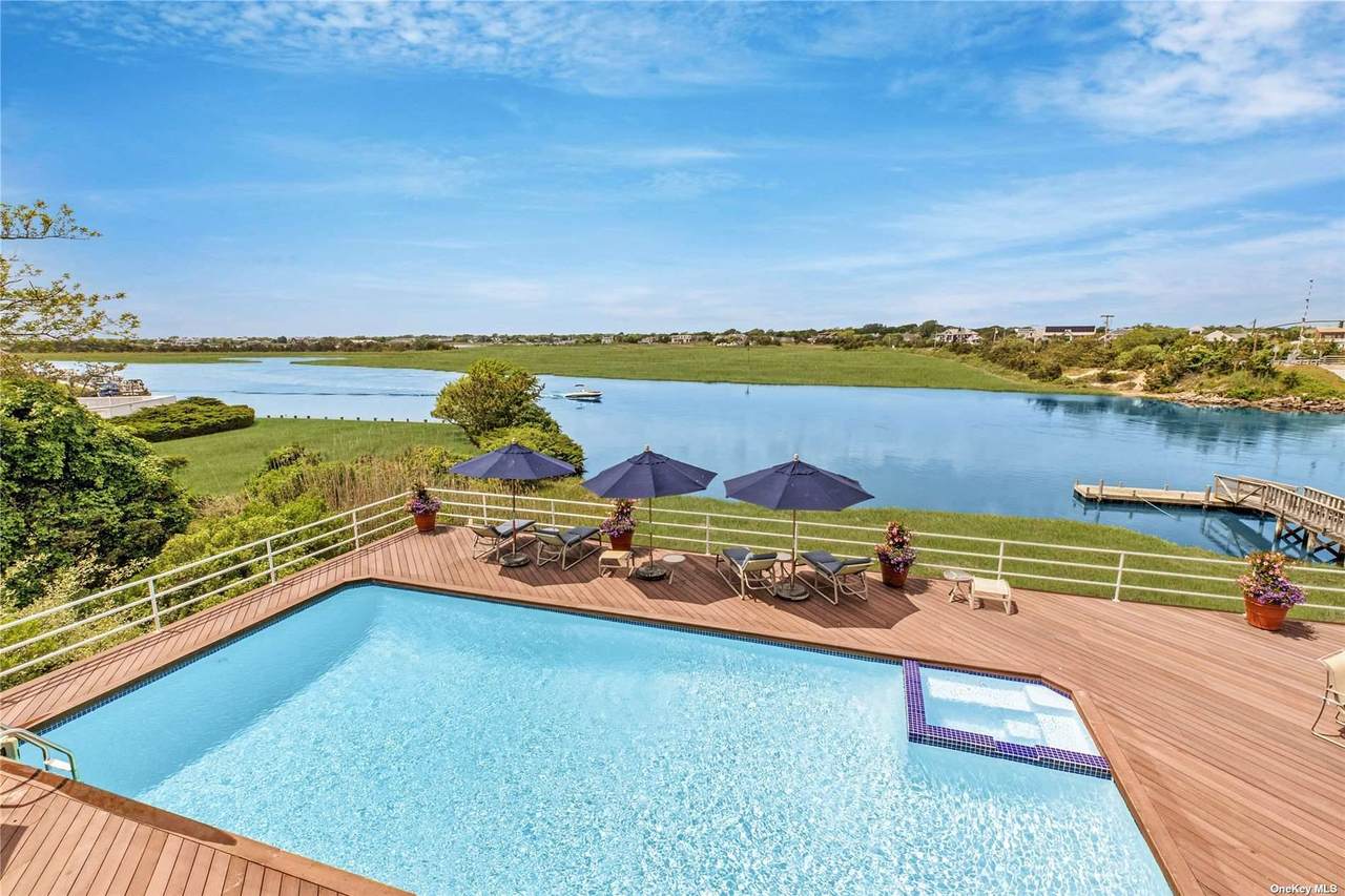 110 Dune Road - Photo 1