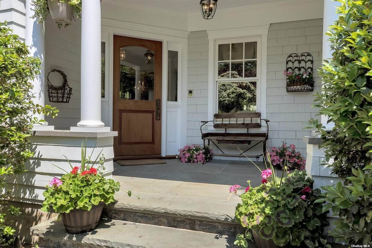 24 Middle Drive - Photo 1