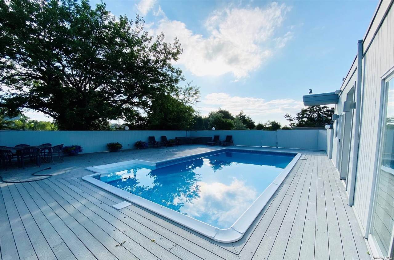 22 Meadow Lane - Photo 1