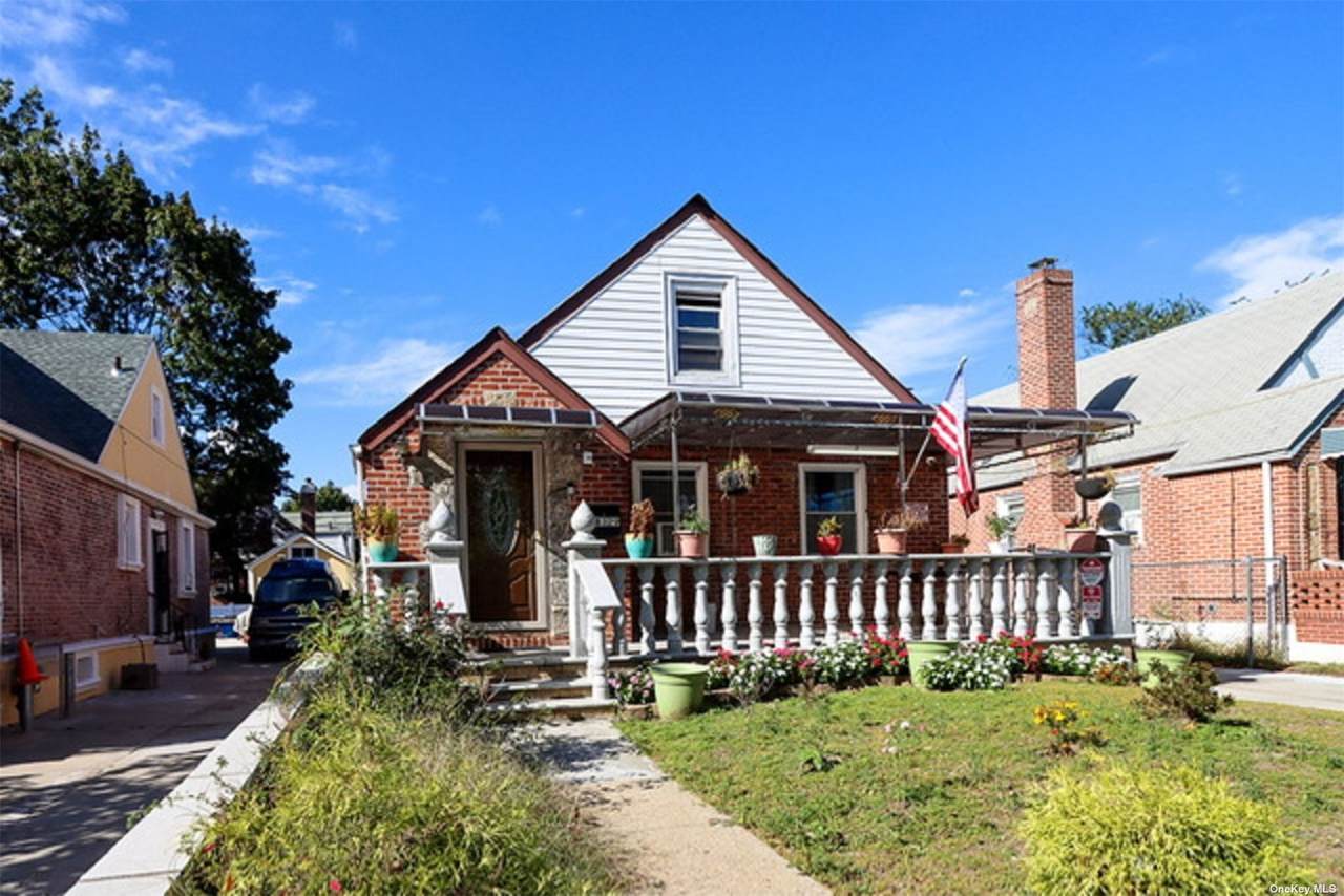 183-29 Brinkerhoff Avenue - Photo 1