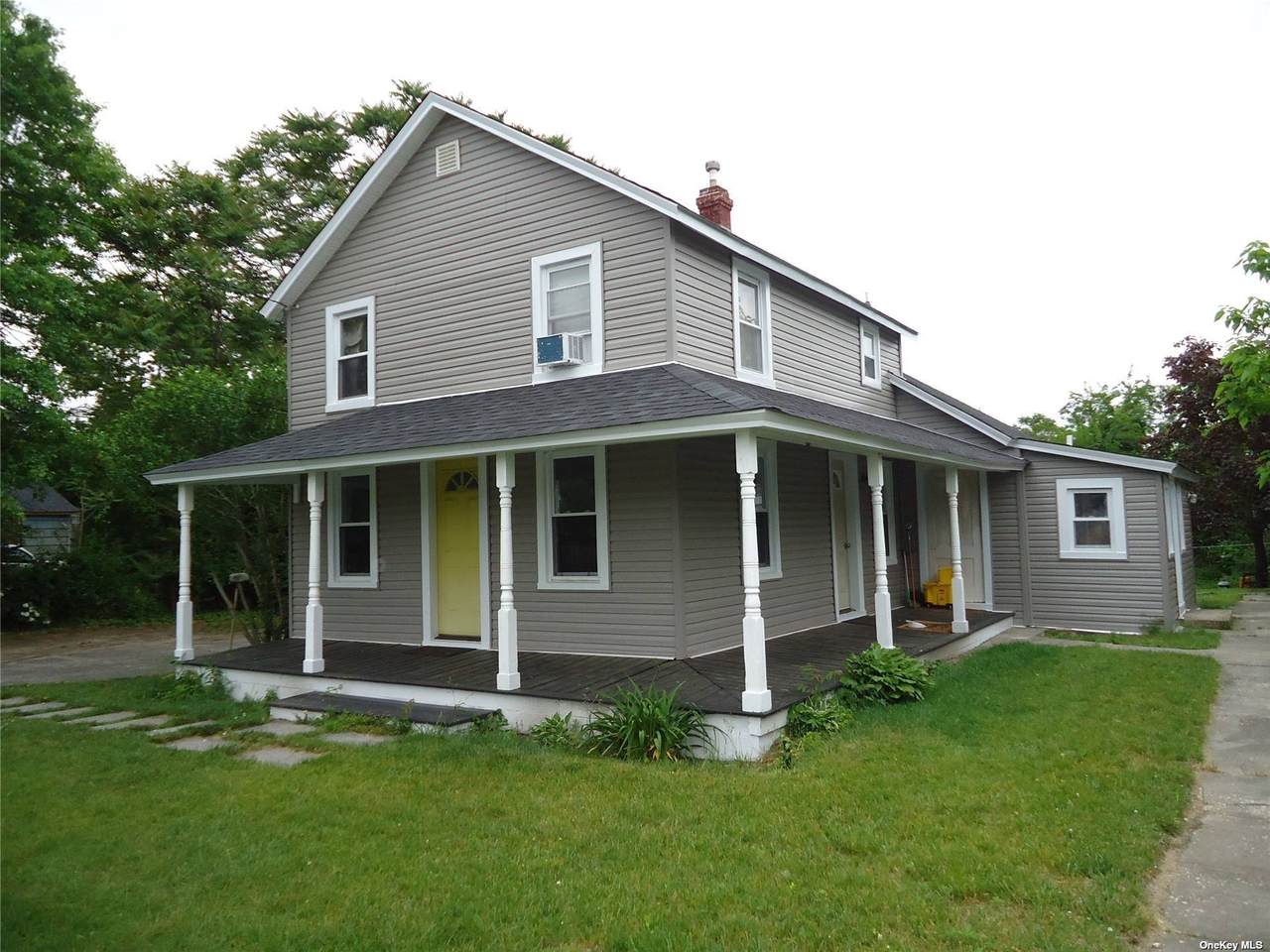 748 Osborn Avenue - Photo 1