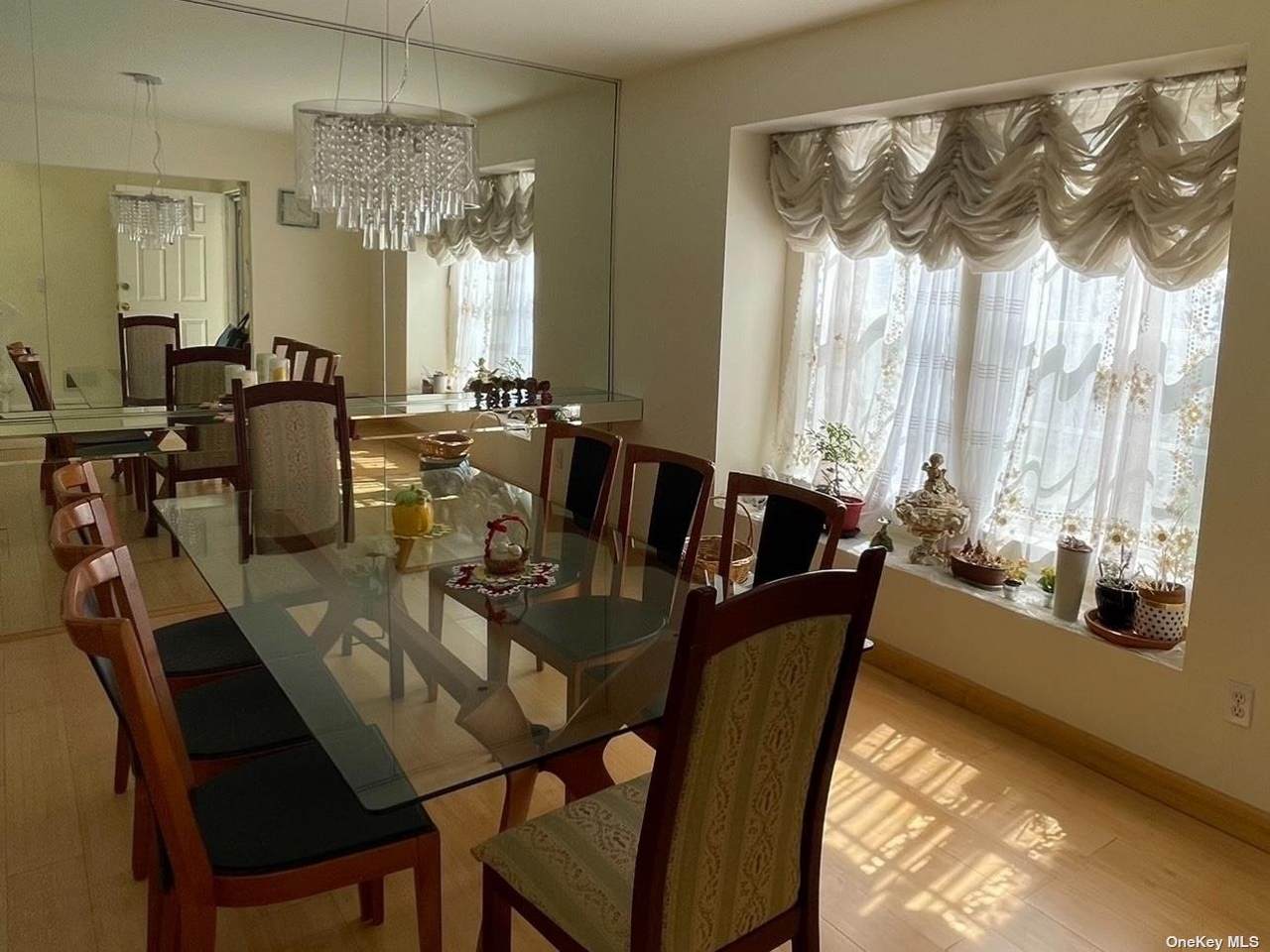 109 Glen Way - Photo 1